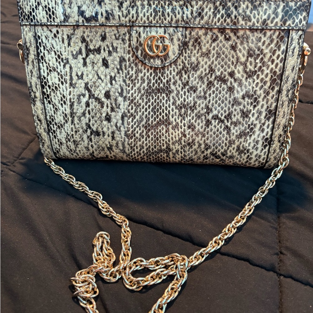 Gucci Brown Crossbody Bag with Luxurious Chain Strap